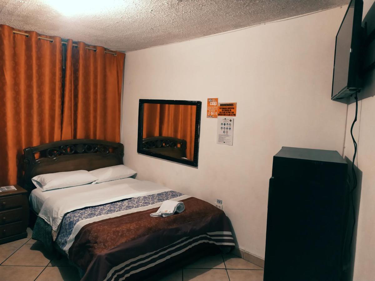 Hostal Ajavi Del Sur Quito Exteriör bild