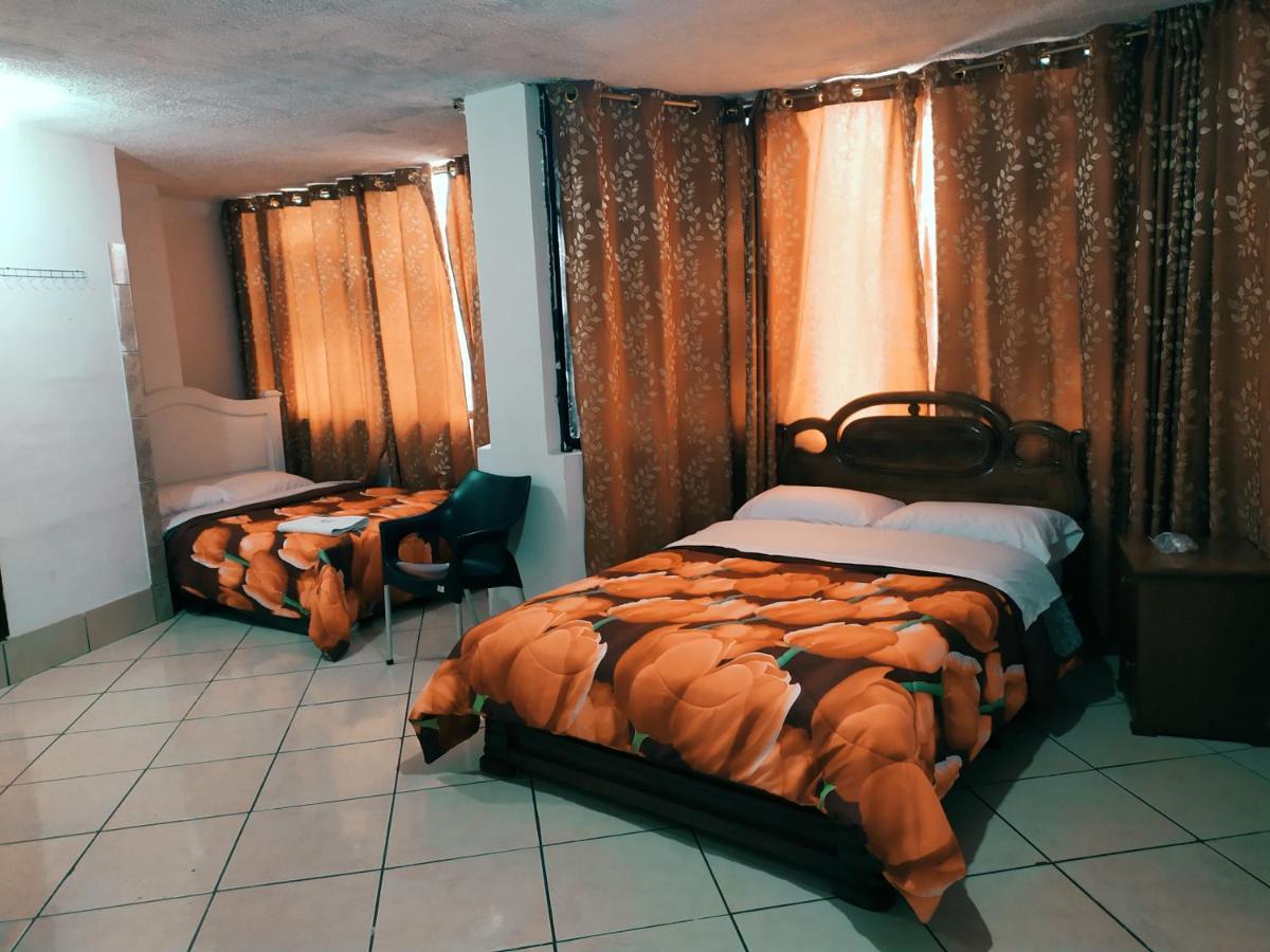 Hostal Ajavi Del Sur Quito Exteriör bild